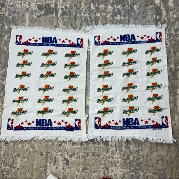 Vintage NBA Gatorade Logo Promo  McArthur Towels set of 2 - Picture 1 of 6